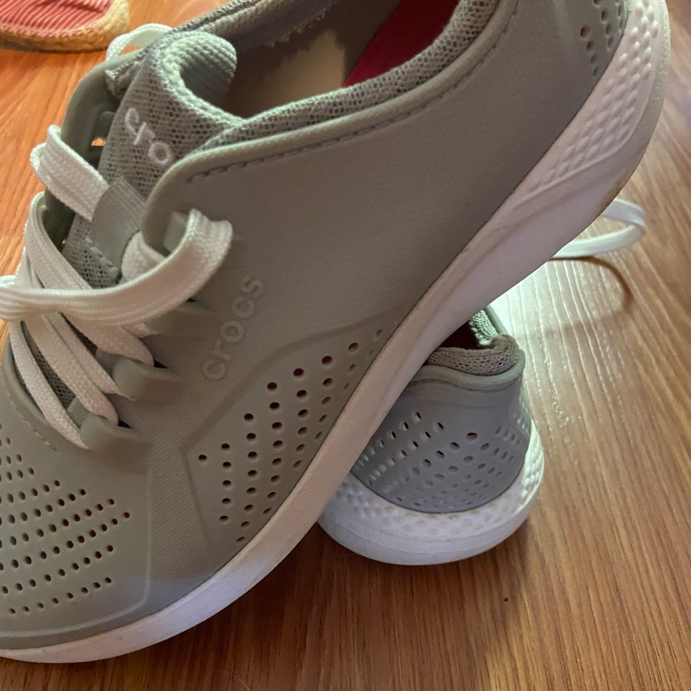Croc tennis shoes